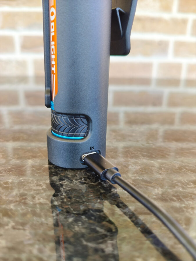 Olight Seeker 4 Pro 03 Olight Seeker 4 Pro 03