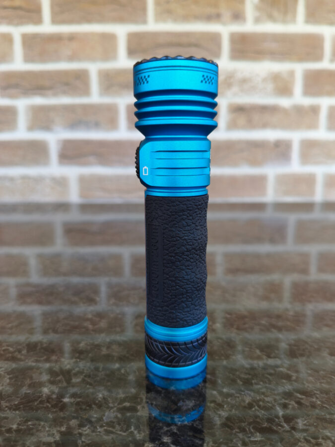 Olight Seeker 4 Pro 09 Olight Seeker 4 Pro 09