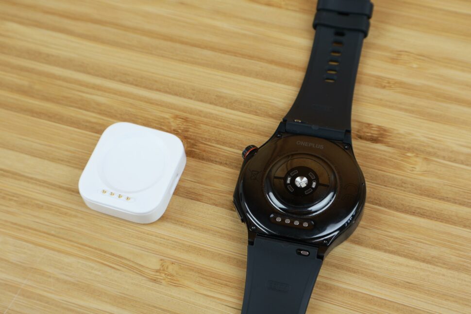 OnePlus Watch 4 Akkulaufzeit laden 2 OnePlus Watch 4 Akkulaufzeit laden 2
