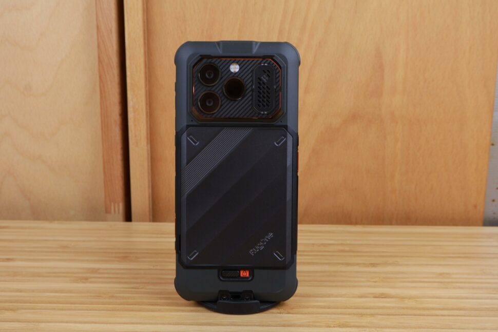 Rugone Xever 8 Design 1 Rugone Xever 8 Design 1