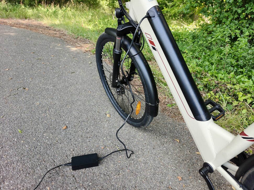 TourollJ2ST AkkuLaden TourollJ2ST AkkuLaden
