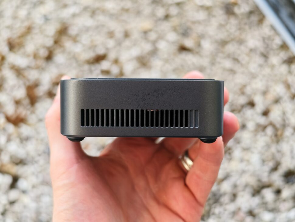 Blackview MP50 Seitenansicht Lueftung Blackview MP50 Seitenansicht Lueftung