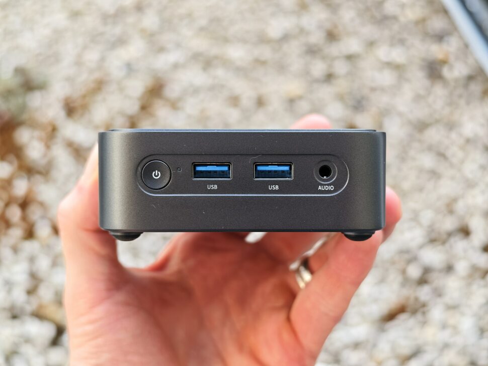 Blackview MP50 Vorderseite Anschluesse Blackview MP50 Vorderseite Anschluesse
