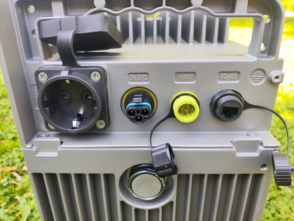 Hoymiles HiBattery 4020 X Anschluesse Hoymiles HiBattery 4020 X Anschluesse