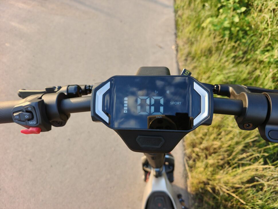NaveeUT5max Display NaveeUT5max Display