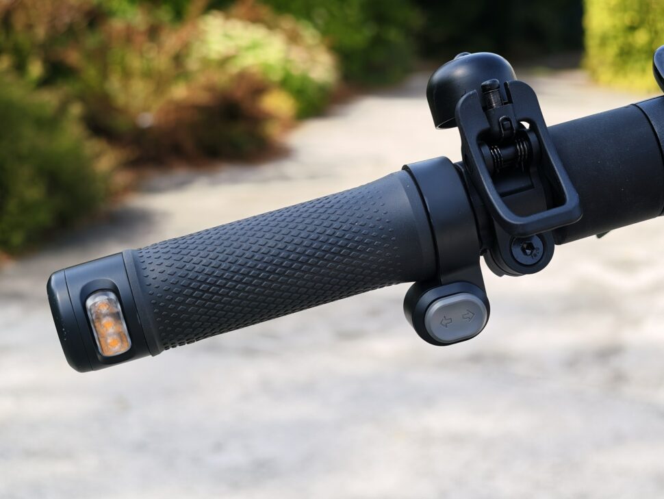 ninebot e3 pro d blinkerschalter am lenkerende Ninebot E3 Pro D Blinkerschalter am Lenkerende