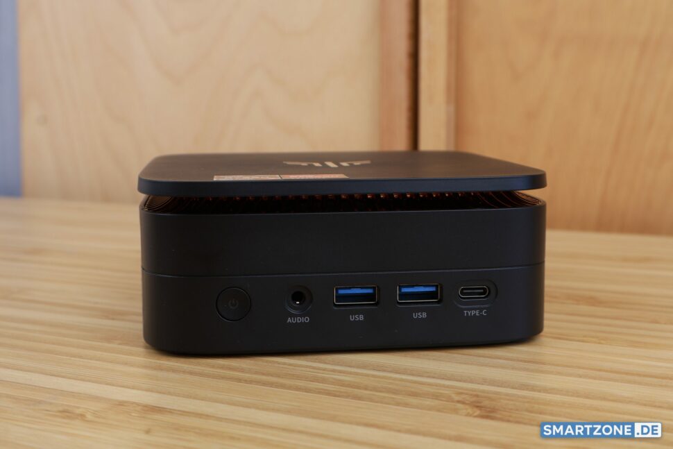 NiPoGi Hyper H1 Anschluesse Ports 2 NiPoGi Hyper H1 Anschluesse Ports 2