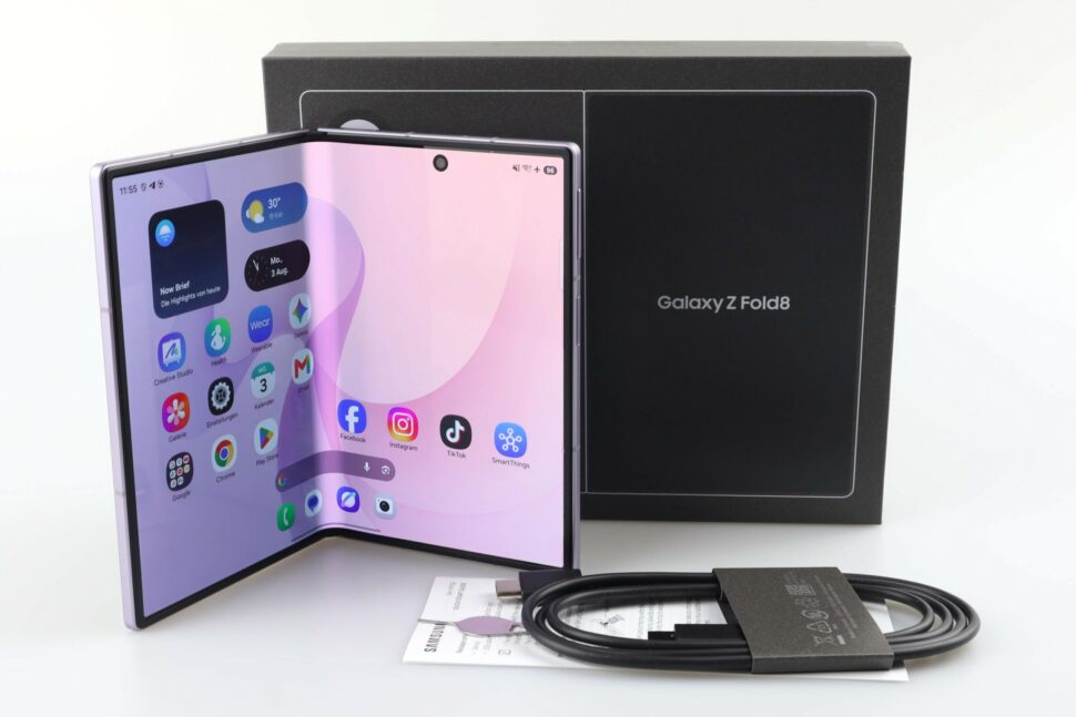 Samsung Galaxy Fold 8 Test Lieferumfang Samsung Galaxy Fold 8 Test Lieferumfang