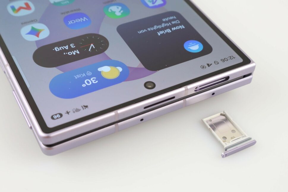 Samsung Galaxy Fold 8 Test SIM Samsung Galaxy Fold 8 Test SIM