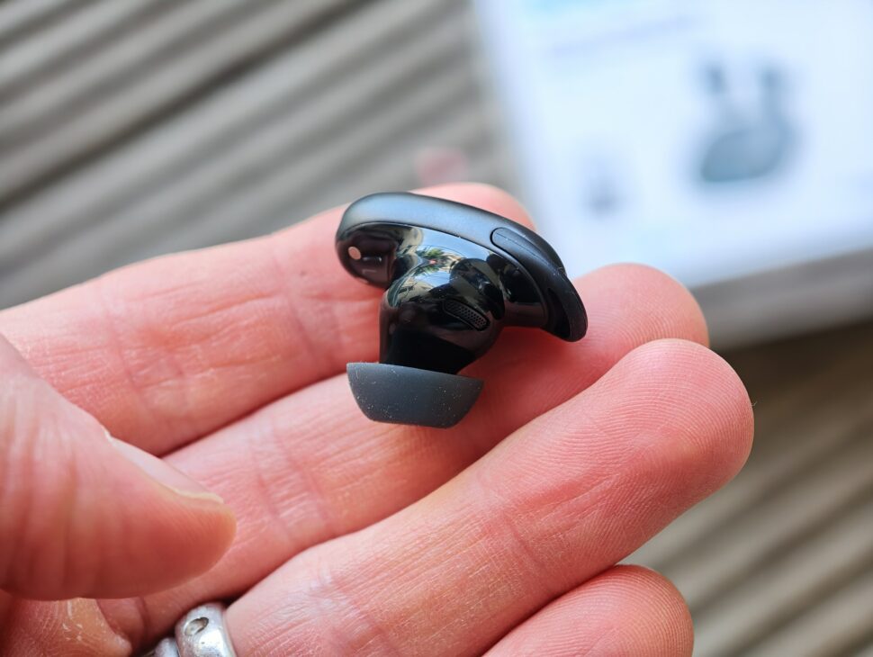 soundcore liberty 5 pro ohrhoerer mit abgenommenem aufsatz Soundcore Liberty 5 Pro Ohrhörer mit abgenommenem Aufsatz