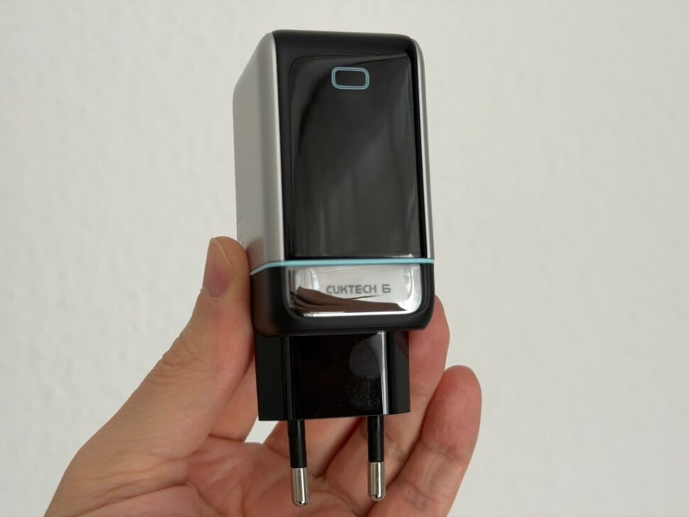 Cuktech 6 Ultra Charger Design 1 Cuktech 6 Ultra Charger Design 1