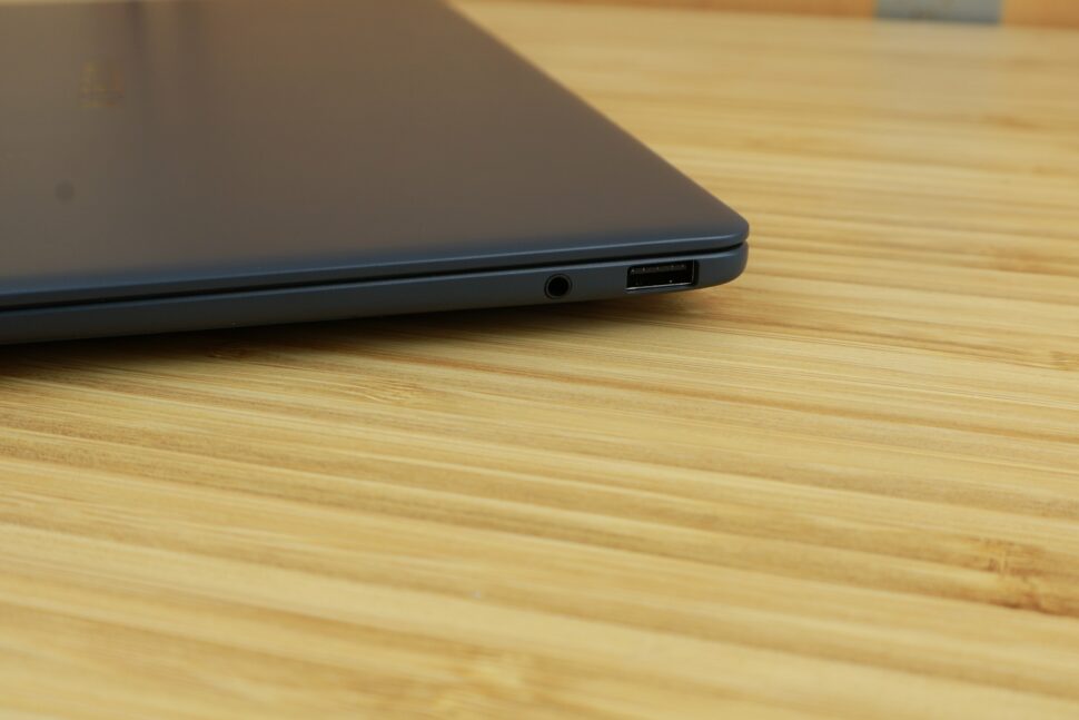 Xiaomi Book Pro 14 Anschluesse rechts Xiaomi Book Pro 14 Anschluesse rechts