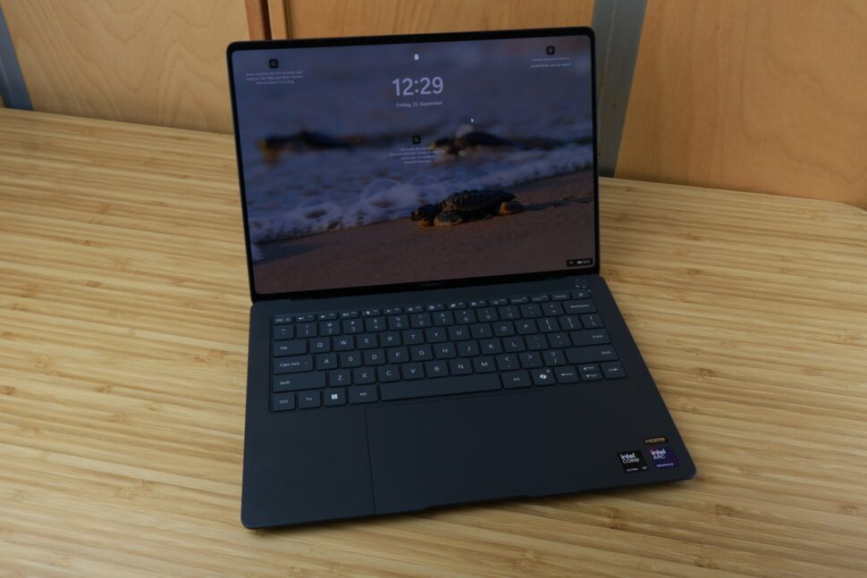Xiaomi Book Pro 14 Front Xiaomi Book Pro 14 Front