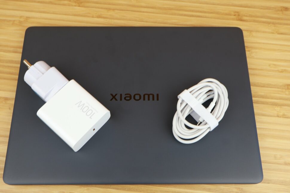 Xiaomi Book Pro 14 Lieferumfang e1790338547776 Xiaomi Book Pro 14 Lieferumfang e1790338547776