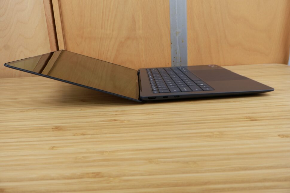 Xiaomi Book Pro 14 Oeffnungswinkel Xiaomi Book Pro 14 Oeffnungswinkel