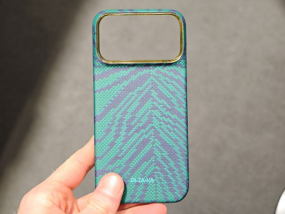 pitaka huelle iphone 18 pro gruen blau fischgraet PITAKA Aramid-Hülle für das iPhone 18 Pro