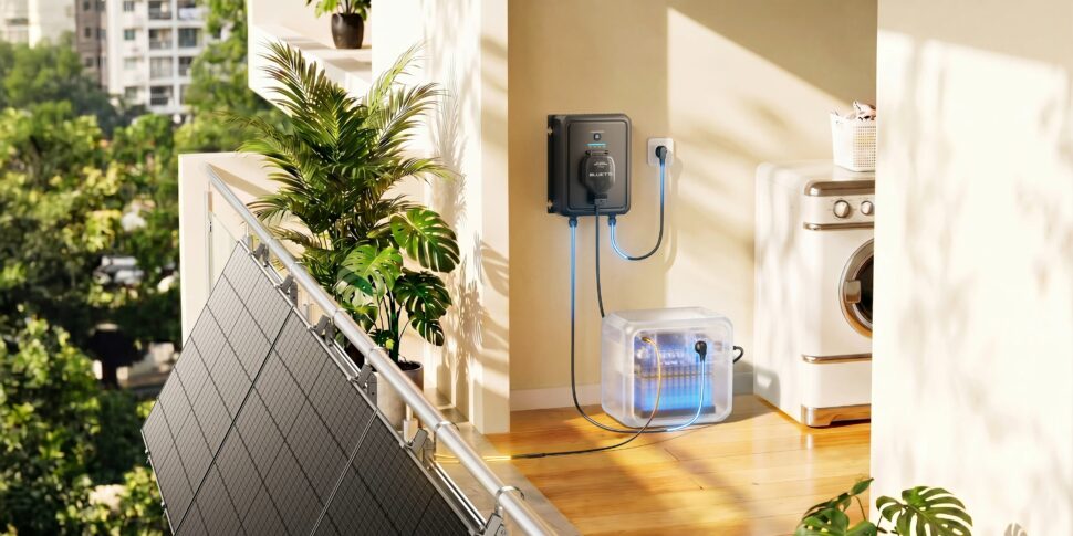 bluetti balco transfer hub balkon Bluetti Balco Transfer Hub mit Powerstation und Solarmodul am Balkon