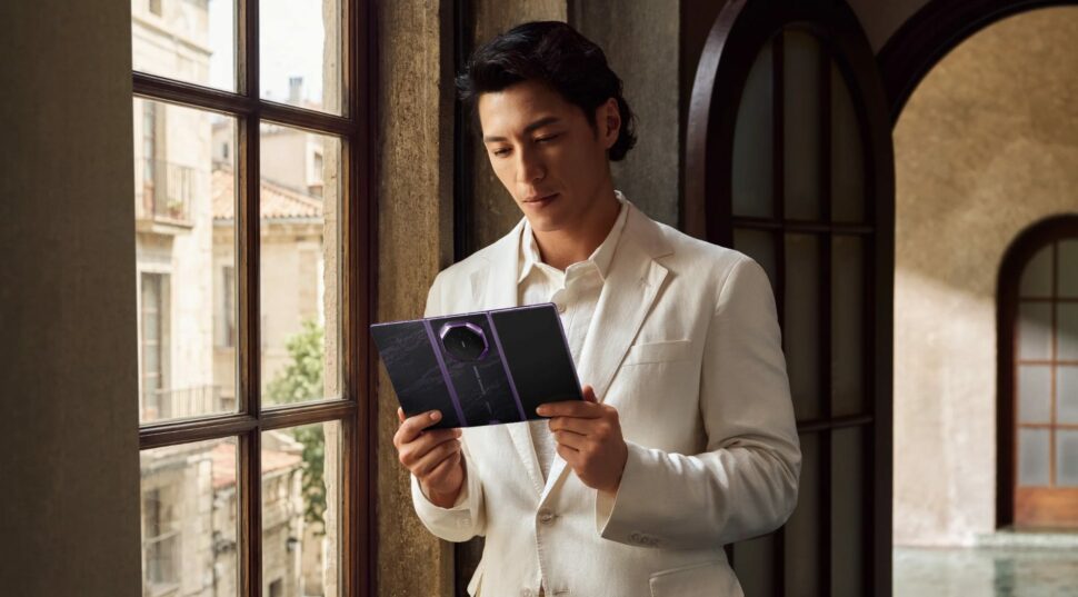 Huawei Mate XT 2 Banner I Huawei Mate XT 2 Banner I