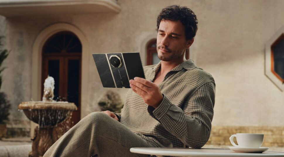 Huawei Mate XT 2 Banner II Huawei Mate XT 2 Banner II
