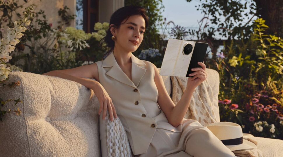 Huawei Mate XT 2 Banner III Huawei Mate XT 2 Banner III
