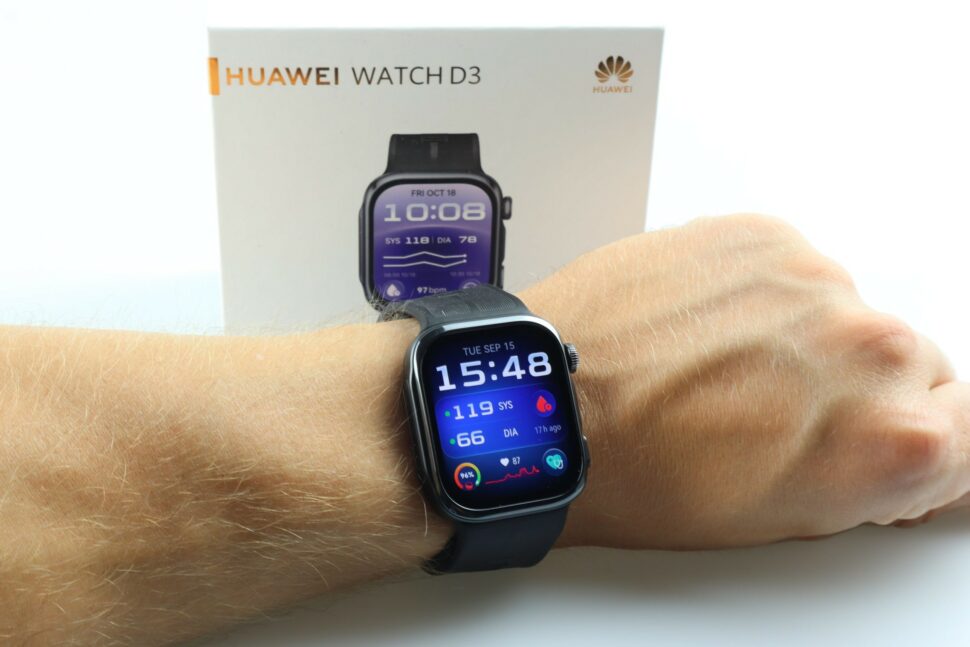 Huawei Watch D3 Test Hand Huawei Watch D3 Test Hand