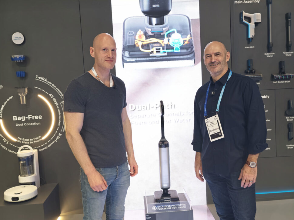 midea at8 ultra interview andre ifa 2026 Joscha von smartzone.de mit Andre, Technikchef fuer Reinigungsprodukte bei Midea, auf der IFA 2026