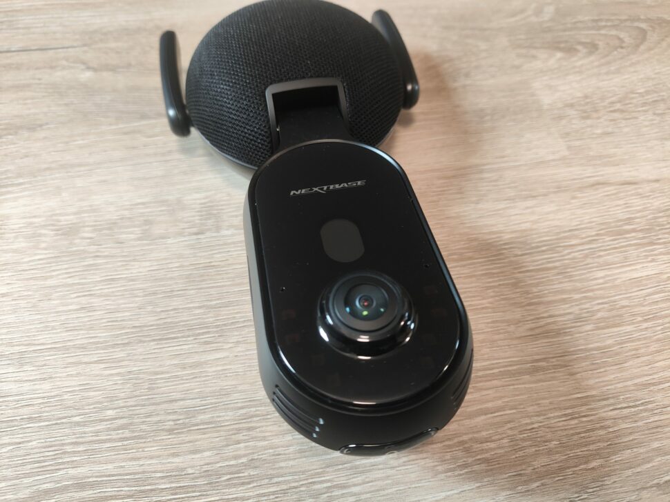 Nextbase IQ Design und Verarbeitung 13 Nextbase IQ Design und Verarbeitung 13