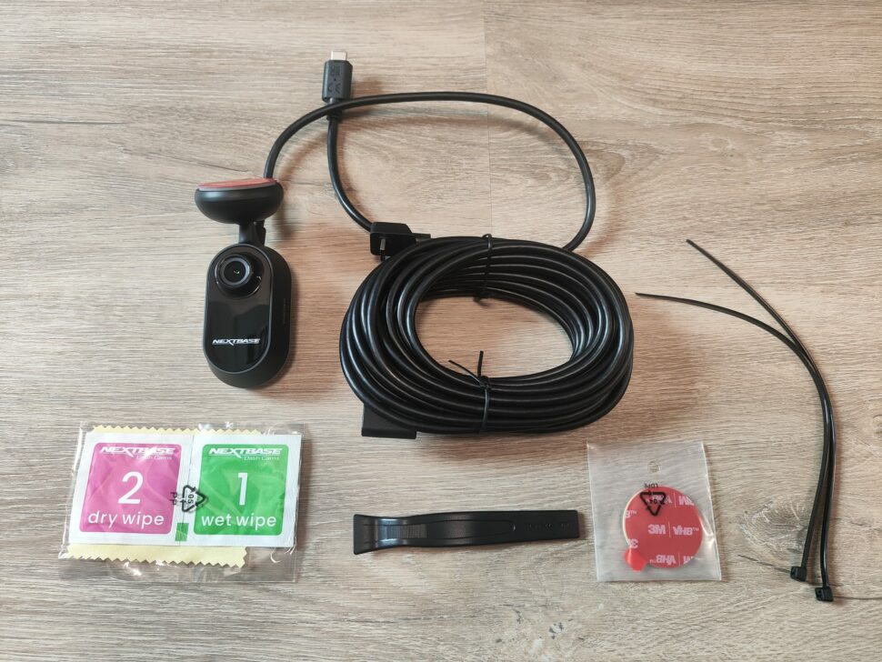 Nextbase IQ Heckkamera Lieferumfang Nextbase IQ Heckkamera Lieferumfang