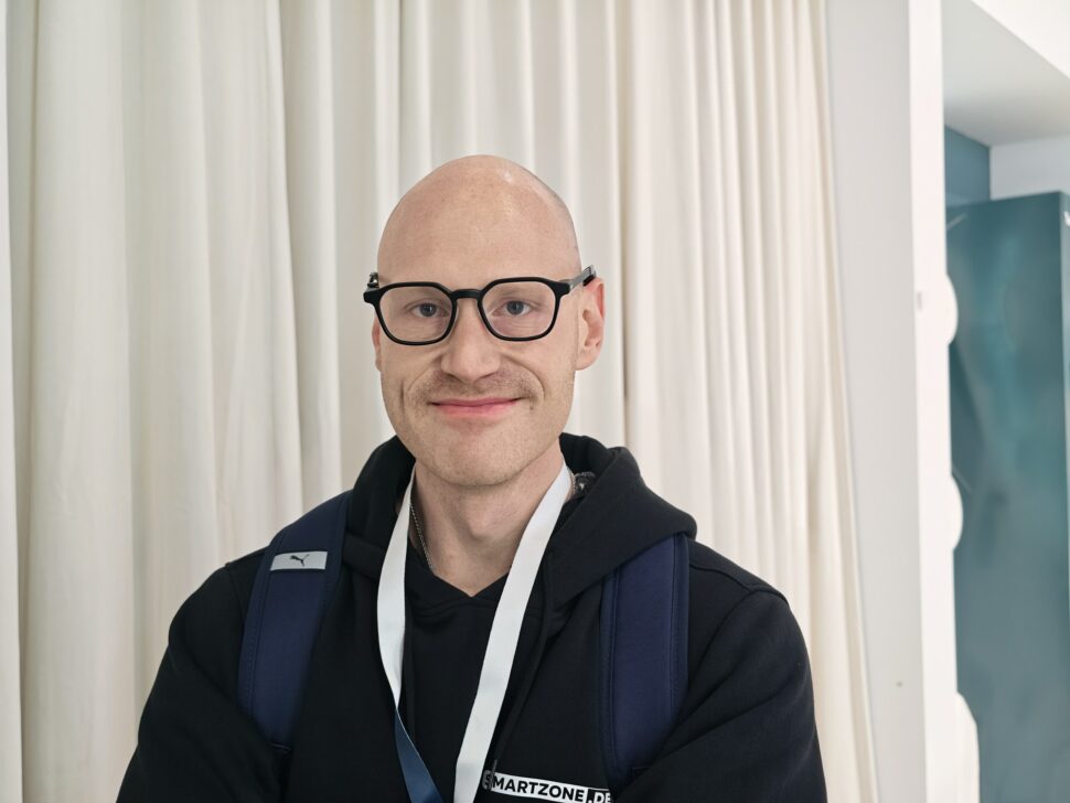 rayneo io getragen von vorne RayNeo iO getragen von vorne