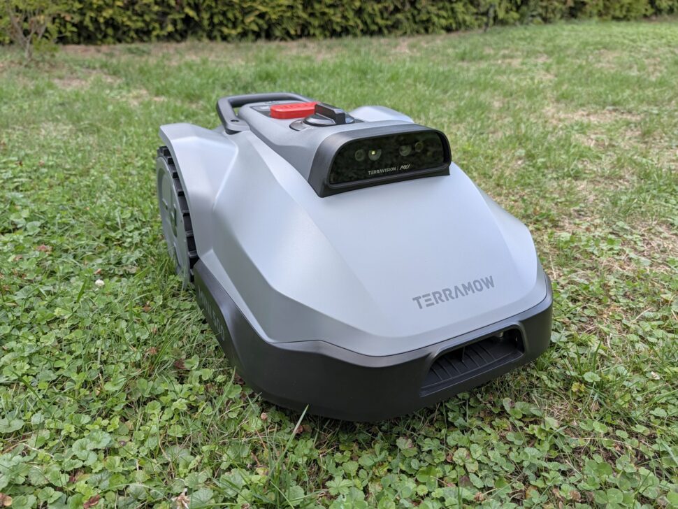 TerraMow Mini 500 Front Kameraturm TerraMow Mini 500: Front Kameraturm