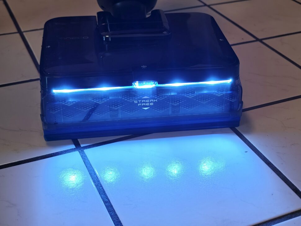 tineco floor one station s9 scientist buerstenkopf led fliesen Tineco Floor One Station S9 Scientist Bodendüse mit LED-Beleuchtung
