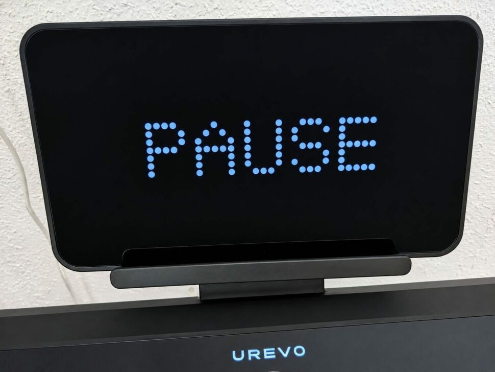 UREVO CyberMega 6 UREVO CyberMega Matrixdisplay Pause