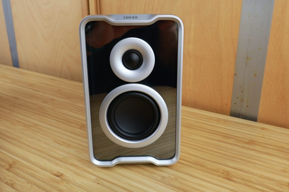 Edifier QR30 Front Hochtoener Tieftoener Edifier QR30 Front Hochtoener Tieftoener