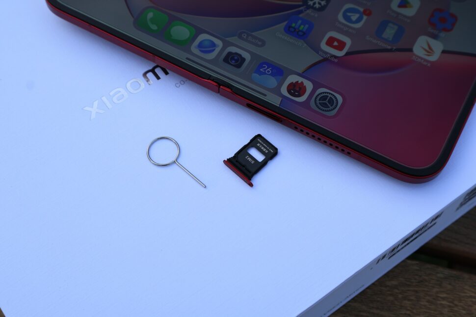 Xiaomi 18 Fold SIM Slot mit SIM Nadel Xiaomi 18 Fold SIM Slot mit SIM Nadel
