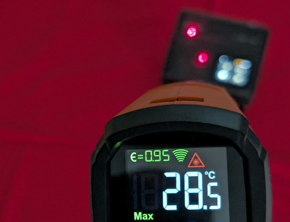 Aurzen ZIP PRO 44 Aurzen ZIP PRO Temperaturmessung am Gehäuseoberteil