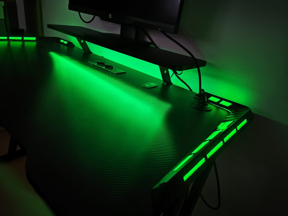 Cybercart RGB Gamingdesk Features 7 Cybercart RGB Gamingdesk Features 7