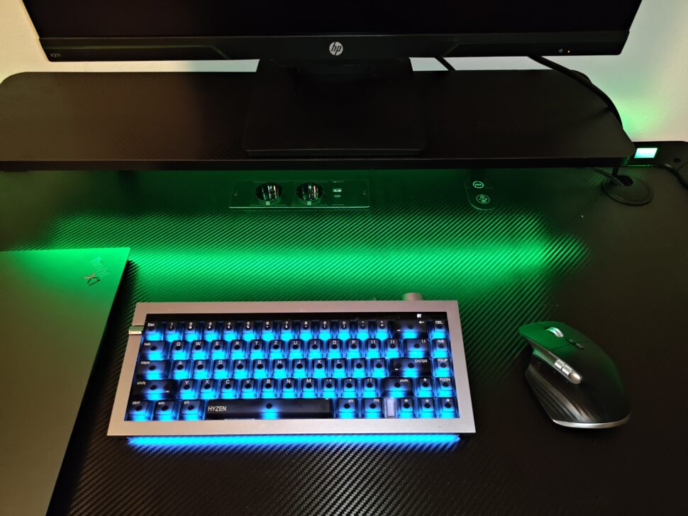 Cybercart RGB Gamingdesk Platzangebot 1 Cybercart RGB Gamingdesk Platzangebot 1