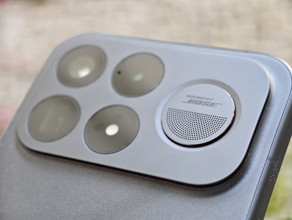 poco f9 ultra subwoofer ring detail poco f9 ultra subwoofer ring detail
